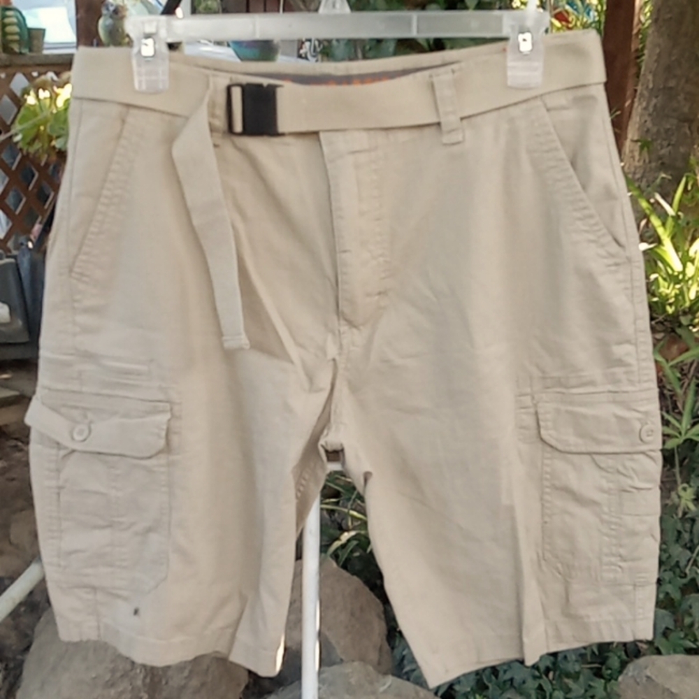 Men's shorts. Good stretch. Size 38. Wear first.